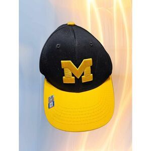 NEW Boy's University of Michigan  ‎ Hat Size Youth Navy Blue/Yellow